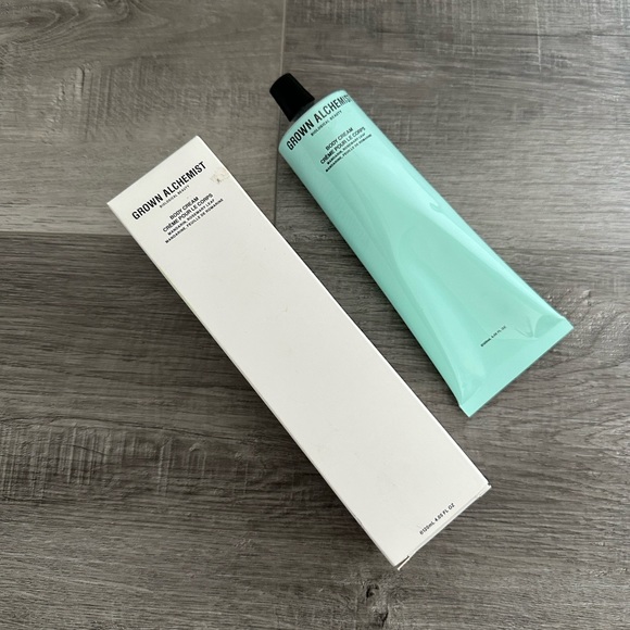 ✨Grown Alchemist✨ Body Cream in Mandarin and Rosemary Leaf - Picture 4 of 4